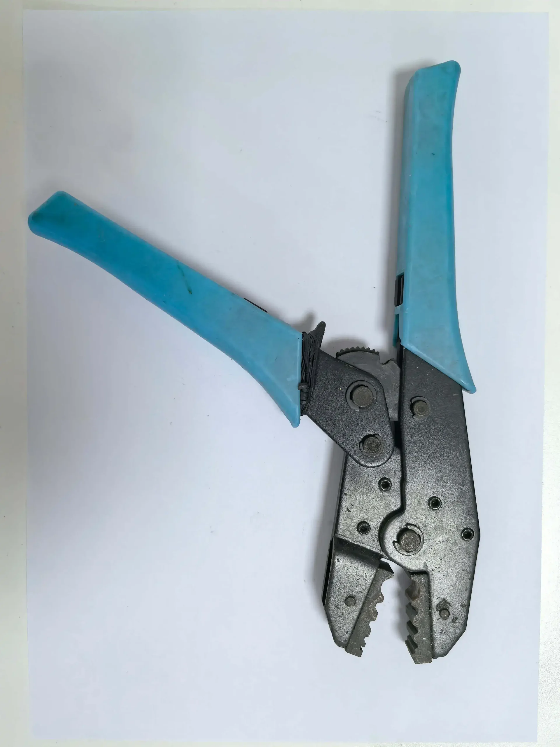 Multifunctional Wire Stripper